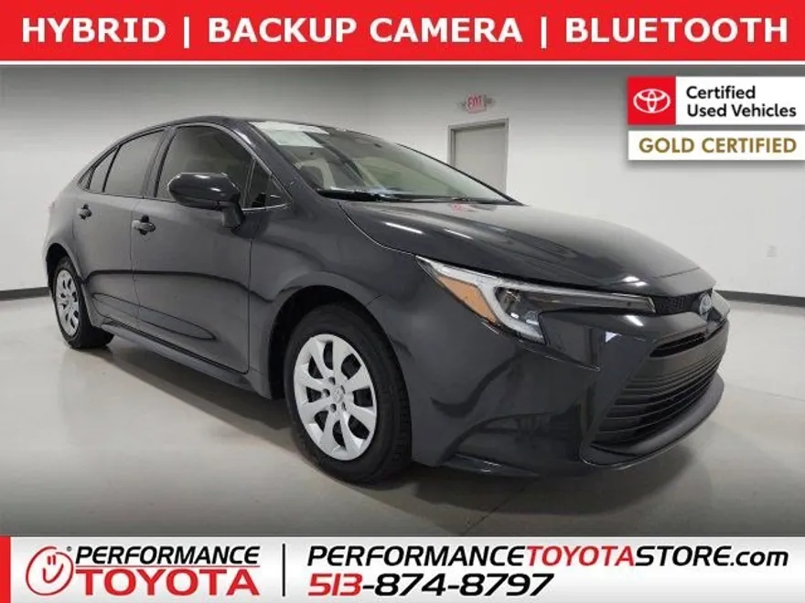 2023 Toyota Corolla LE photo 1