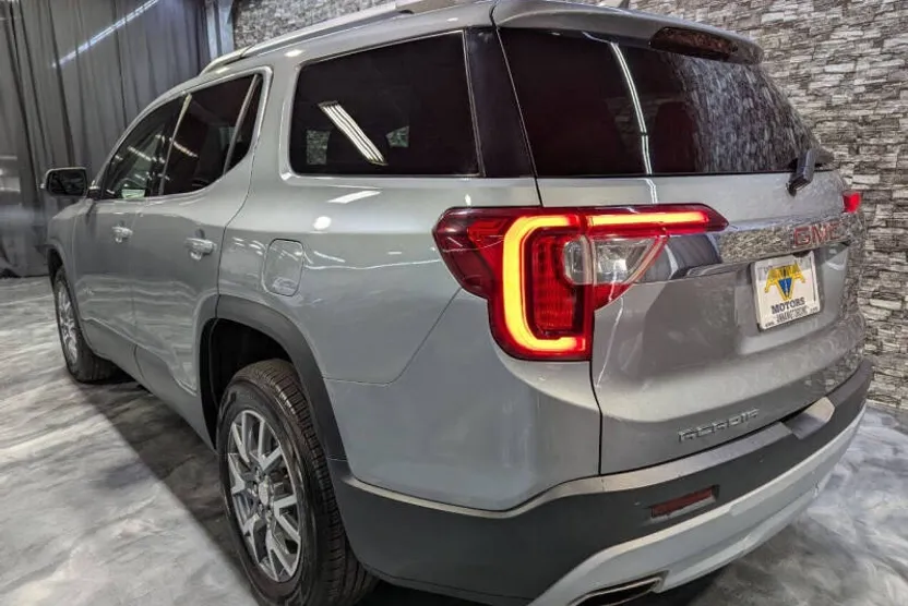 2023 Gmc Acadia SLT photo 1