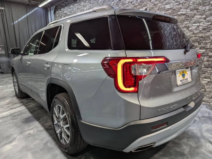 2023 Gmc Acadia SLT photo 1