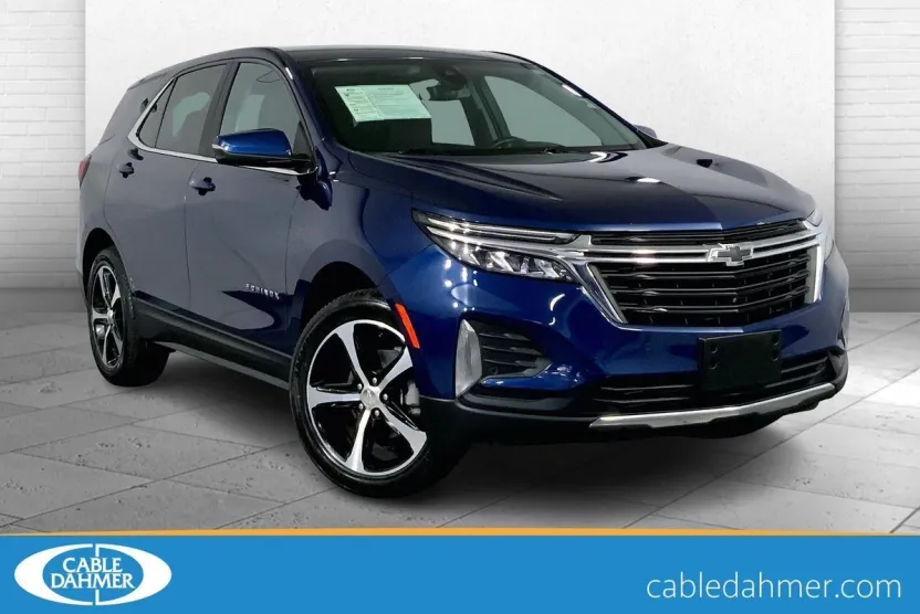 2022 Chevrolet Equinox LT photo 1