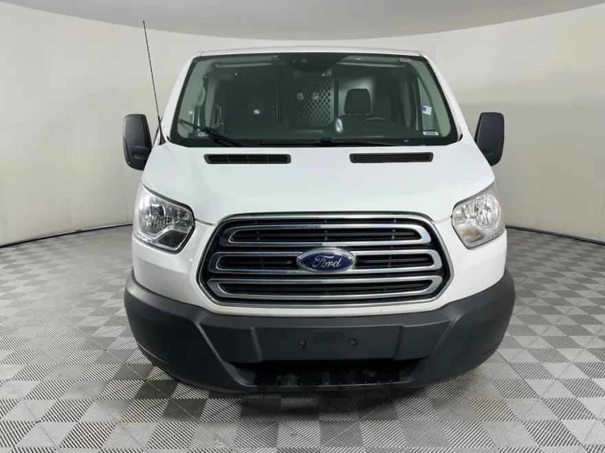 2019 Ford Transit photo 2