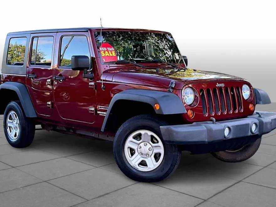 2010 Jeep Wrangler Unlimited X photo 1
