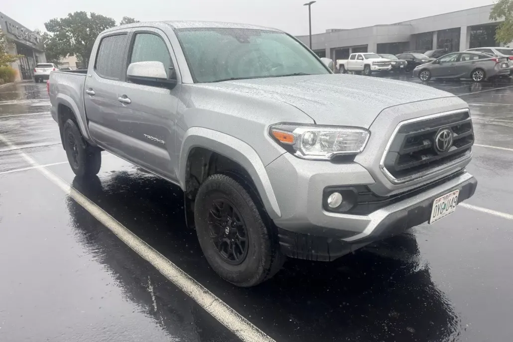 2021 Toyota Tacoma SR5 photo 1