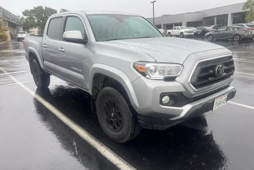 2021 Toyota Tacoma SR5 photo 1