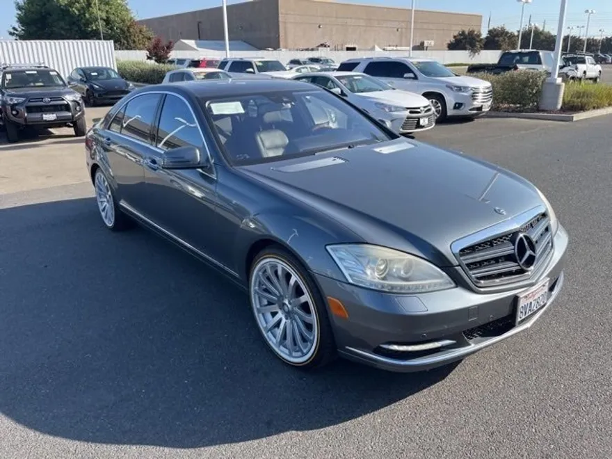 2010 Mercedes Benz S 550 photo 1