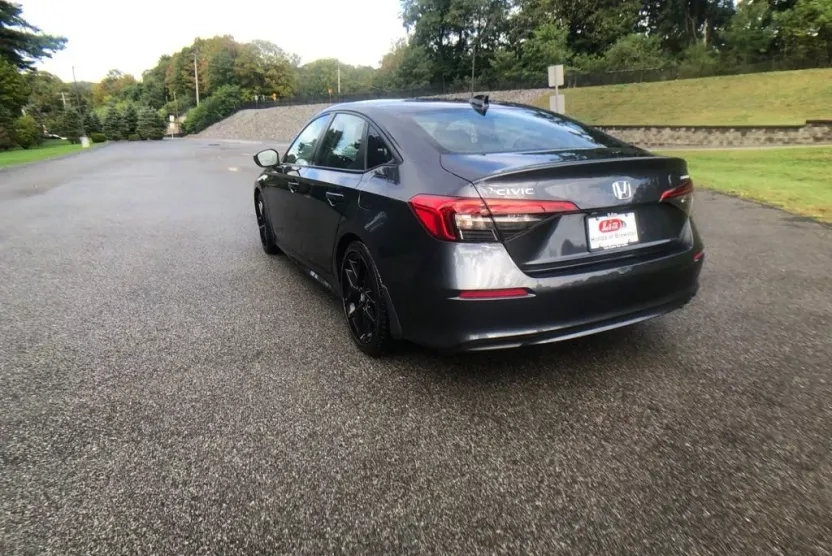 2023 Honda Civic Sport photo 1