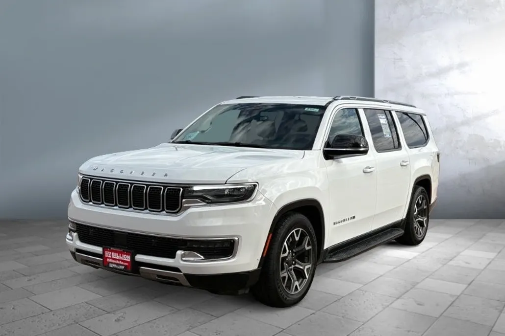 2024 Jeep Wagoneer L Series III photo 1