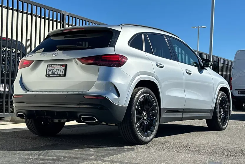 2025 Mercedes Benz GLA 250 photo 1