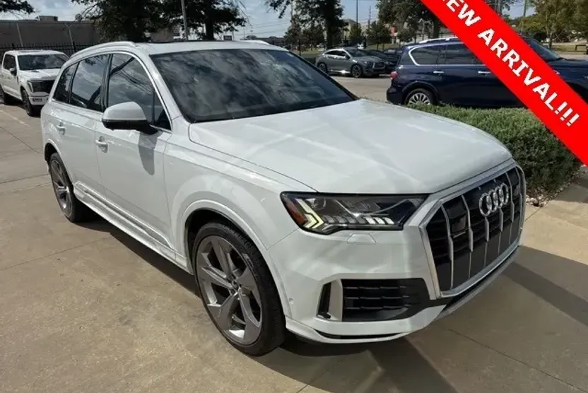 2021 Audi Q7 55 Prestige photo 1