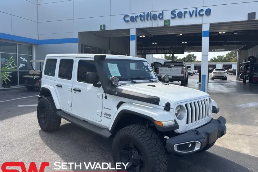 2018 Jeep Wrangler Unlimited Sahara photo 1