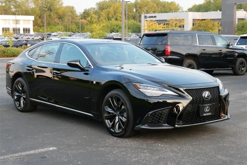 2024 Lexus LS 500 F SPORT photo 1