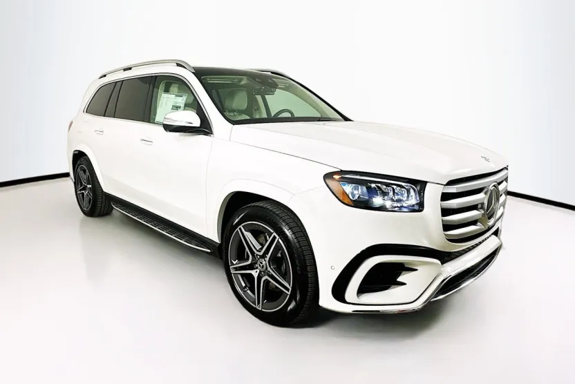 2026 Mercedes Benz GLS 450 4MATIC photo 1
