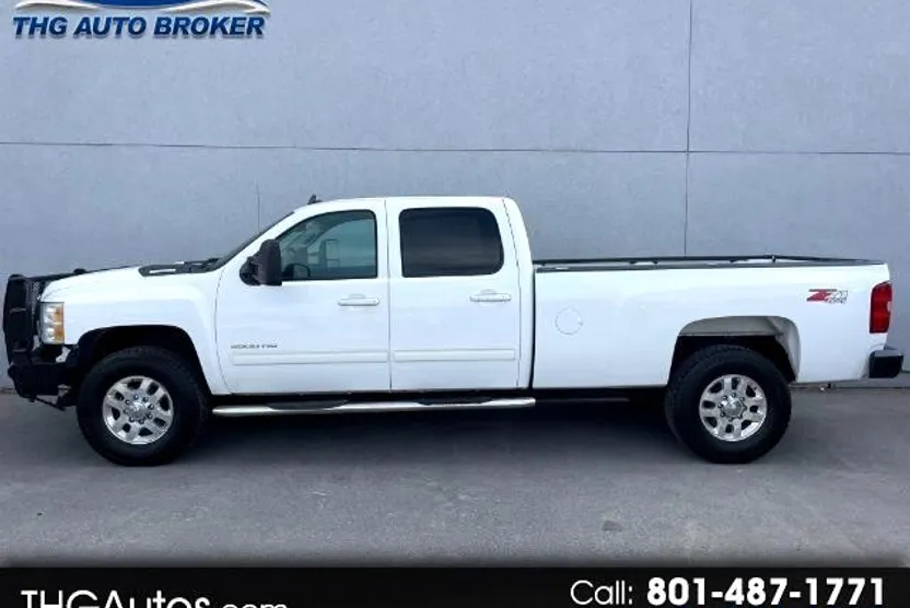 2014 Chevrolet Silverado 3500HD LTZ photo 1