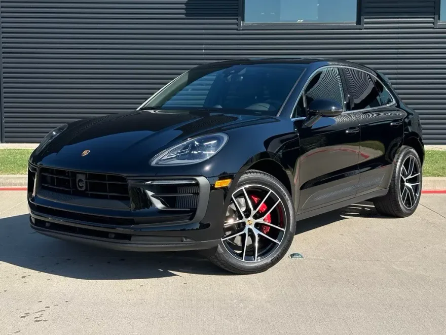 2025 Porsche Macan S photo 1