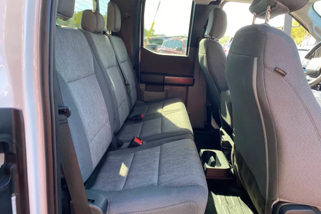 2022 Ford F-150 XL photo 1