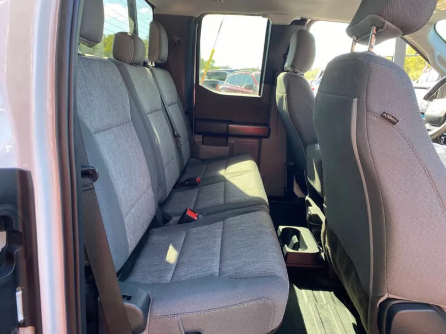 2022 Ford F-150 XL photo 1