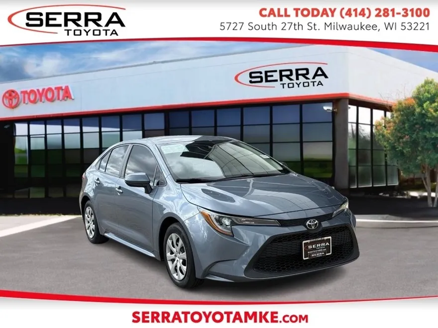 2021 Toyota Corolla LE photo 1