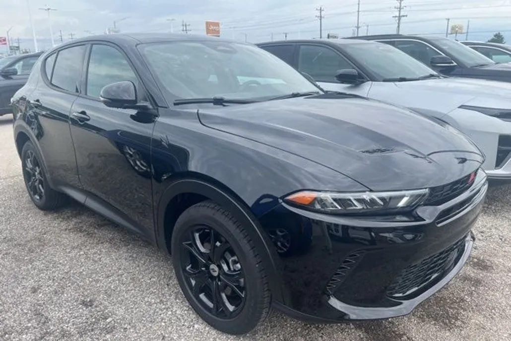 2025 Dodge Hornet GT photo 1
