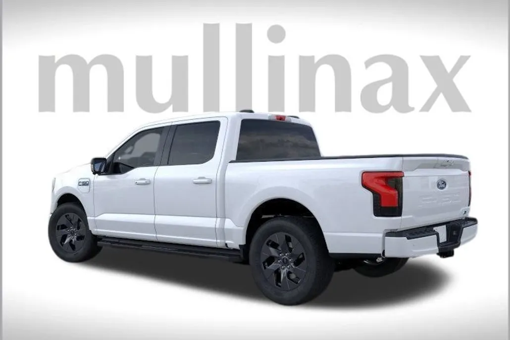 2025 Ford F-150 Lightning photo 1