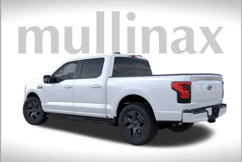 2025 Ford F-150 Lightning photo 1