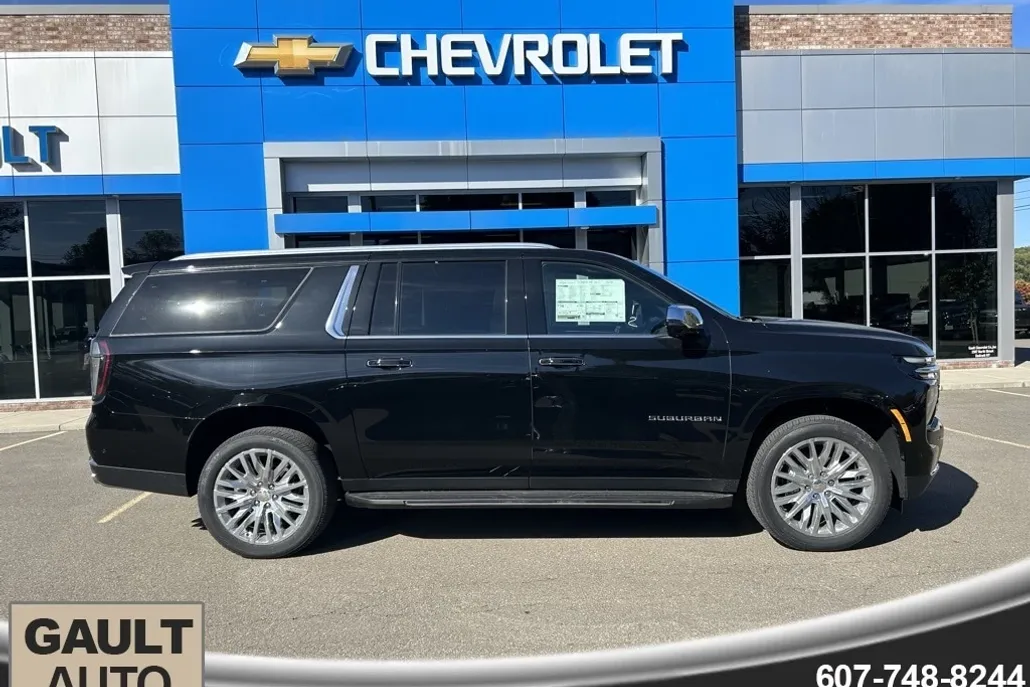 2025 Chevrolet Suburban Premier photo 1