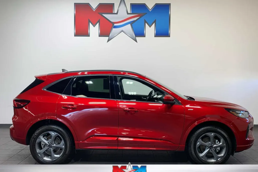 2023 Ford Escape ST-Line Select photo 1