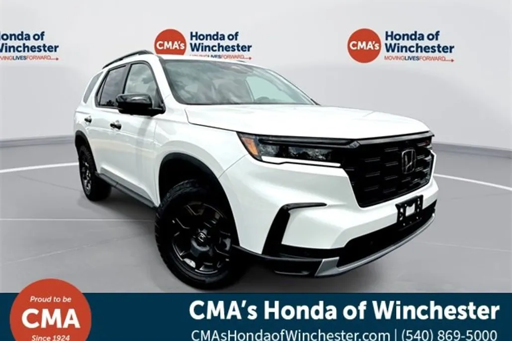 2025 Honda Pilot TrailSport photo 1