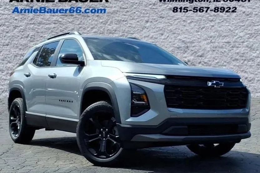 2026 Chevrolet Equinox LT photo 1