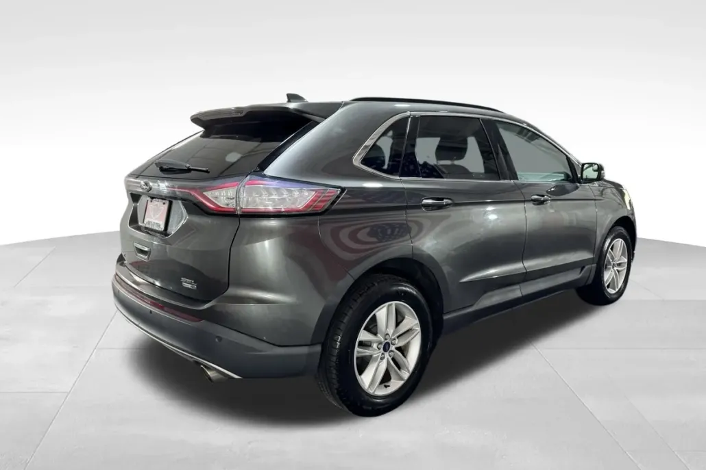 2018 Ford Edge SEL photo 1