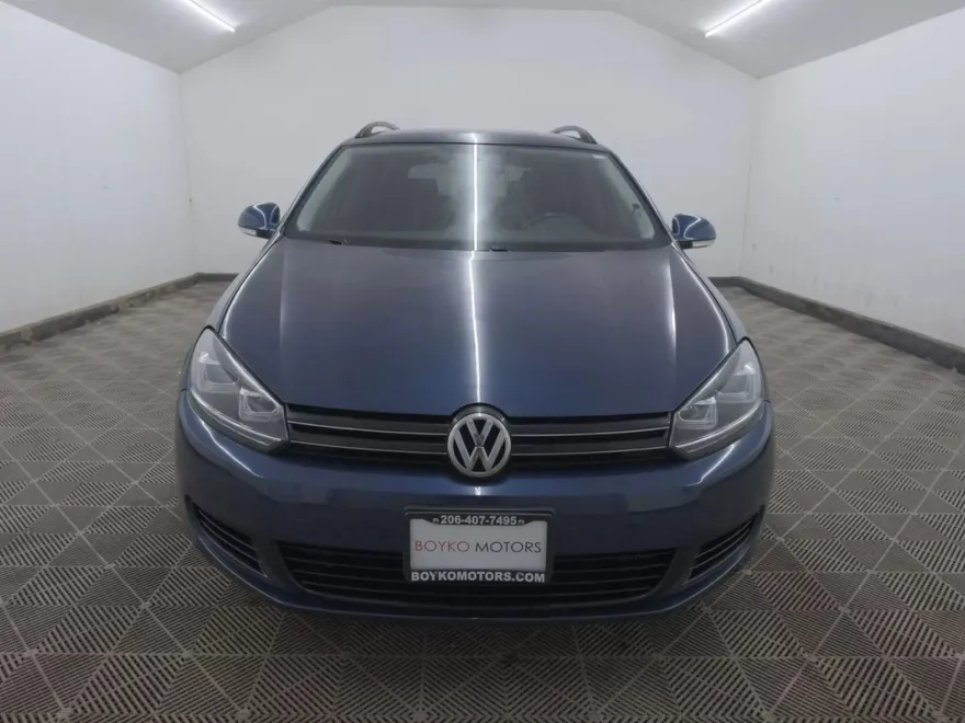 2013 Volkswagen Jetta SportWagen 2.0 TDI Sport photo 1