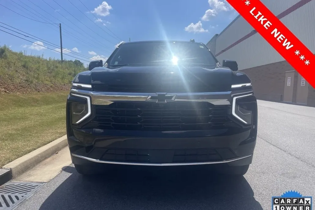 2025 Chevrolet Tahoe LS photo 1