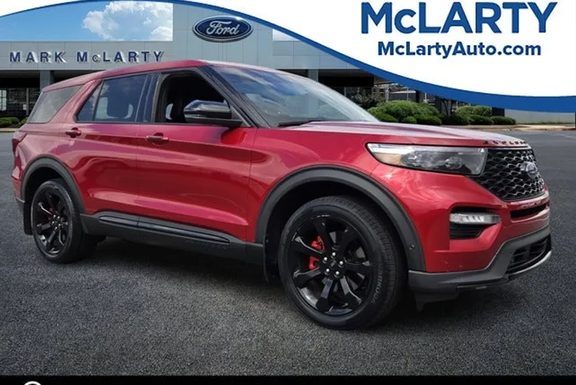 2022 Ford Explorer ST photo 1