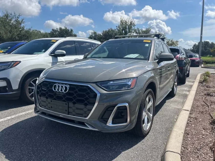 2023 Audi Q5 45 S line Premium photo 1