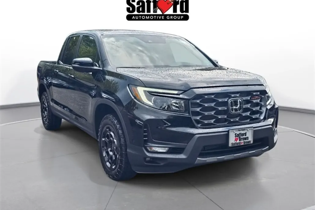 2025 Honda Ridgeline TrailSport photo 1