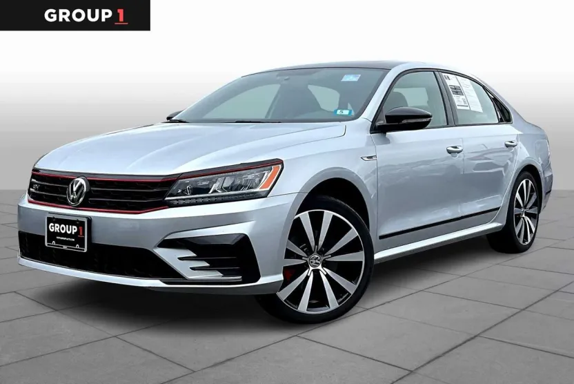 2018 Volkswagen Passat V6 GT photo 1