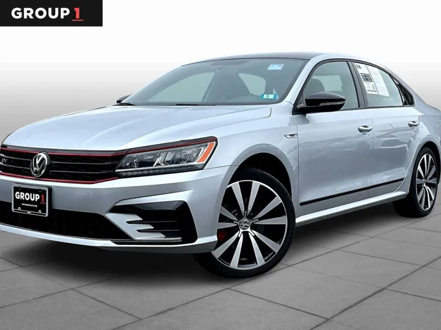 2018 Volkswagen Passat V6 GT photo 1
