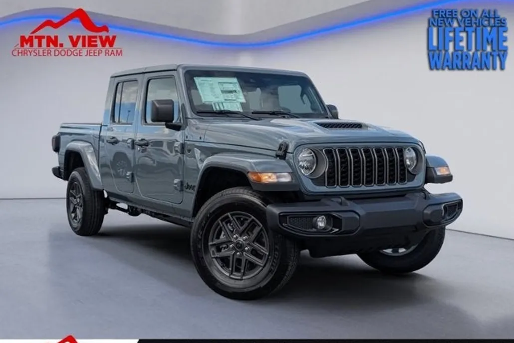 2025 Jeep Gladiator Sport S photo 1