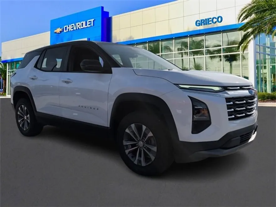 2026 Chevrolet Equinox LT photo 1