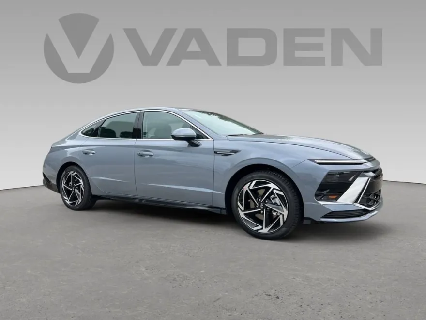 2026 Hyundai Sonata SEL Sport photo 1