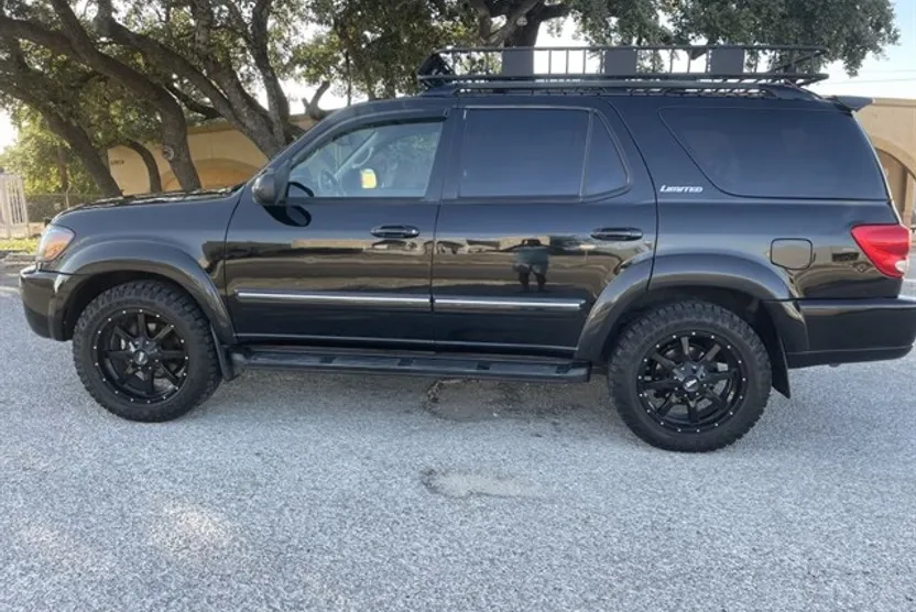 2006 Toyota Sequoia Limited photo 1