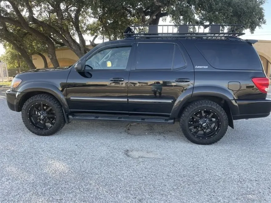 2006 Toyota Sequoia Limited photo 1