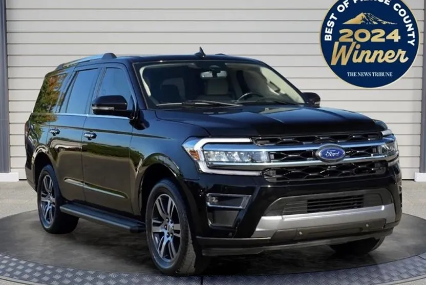 2024 Toyota 4Runner SR5 photo 1