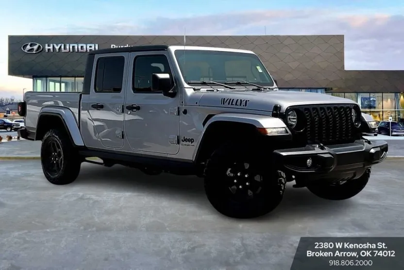 2021 Jeep Gladiator Willys photo 1