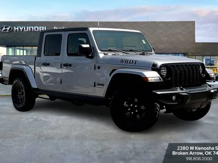 2021 Jeep Gladiator Willys photo 1