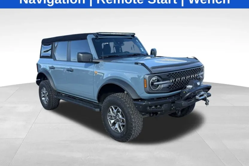 2022 Ford Bronco Badlands photo 1