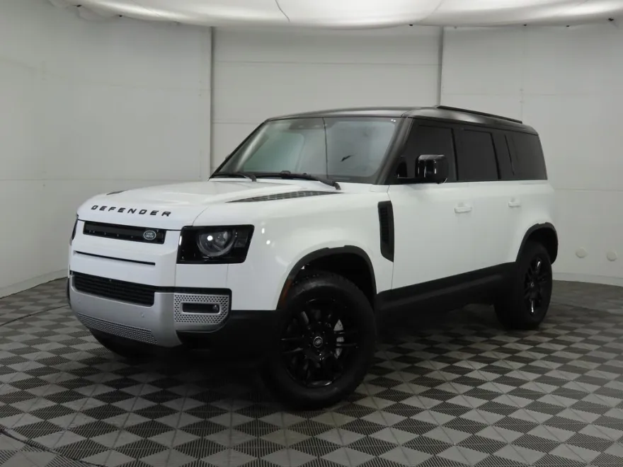 2025 Land Rover Defender 110 S photo 1