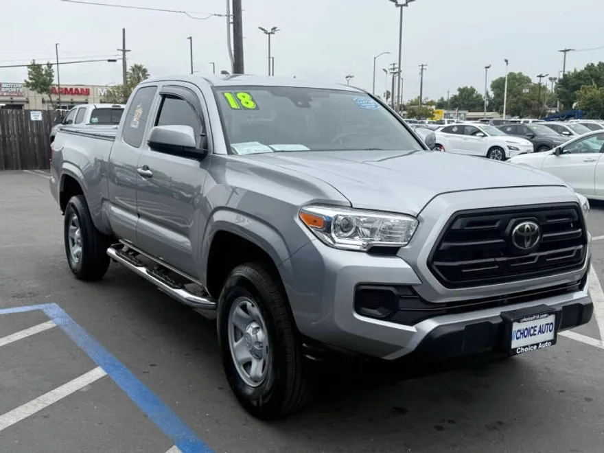 2018 Toyota Tacoma SR photo 1