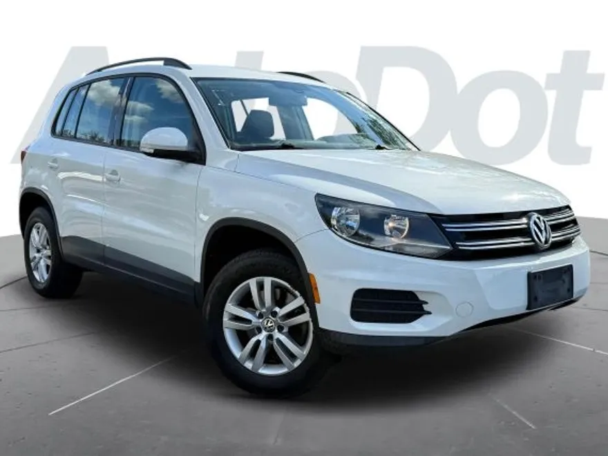 2017 Volkswagen Tiguan Sport photo 1