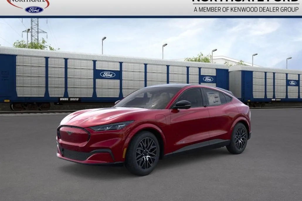 2025 Ford Mustang Mach-E Premium photo 1
