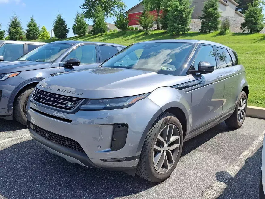 2025 Land Rover Range Rover Evoque S photo 1